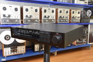 Yamaha CX-70 Vorverstärker