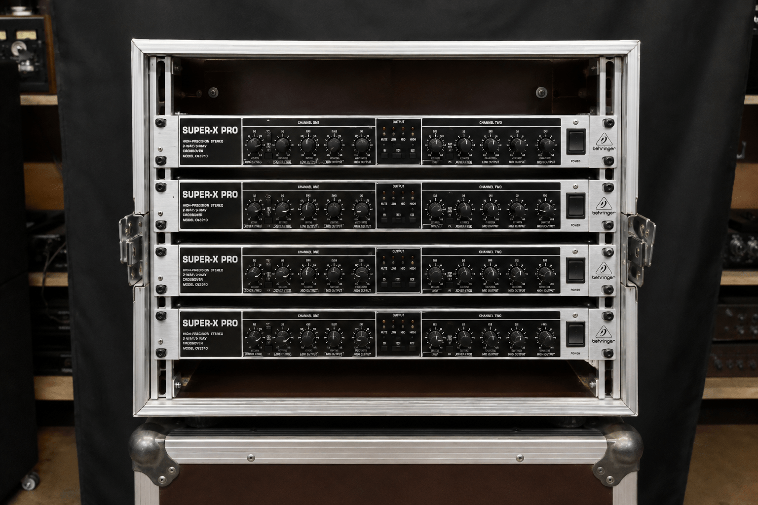 Behringer SUPER-X PRO CX2310 – Aktive Frequenzweiche - Vermietung Tagespreis – Bild 3